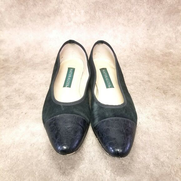 Naturalizer Womens  825N13 Size 8.5 Black  Slip On Cap Toe Flats - Picture 2 of 10